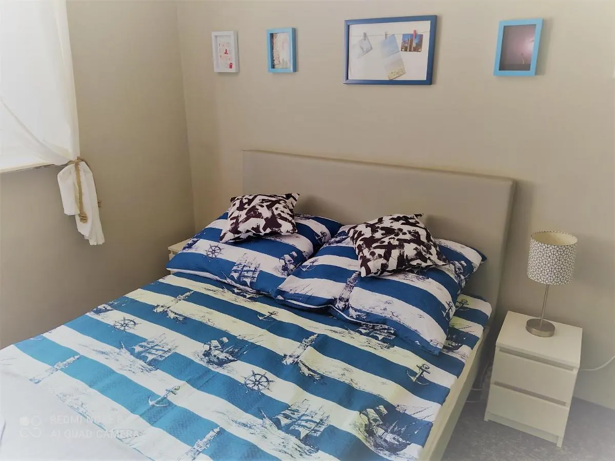 Apartment Leszka Bialego - Osobne Pietro Domu Z Prywatnym Wejsciem Gdańsk Polen